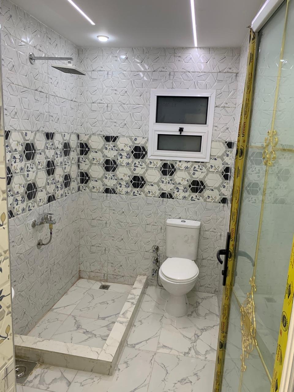 2-Bedroom Ultra Lux Apartment for Sale in Miami - Steps from Abdel Nasser St - Media 4