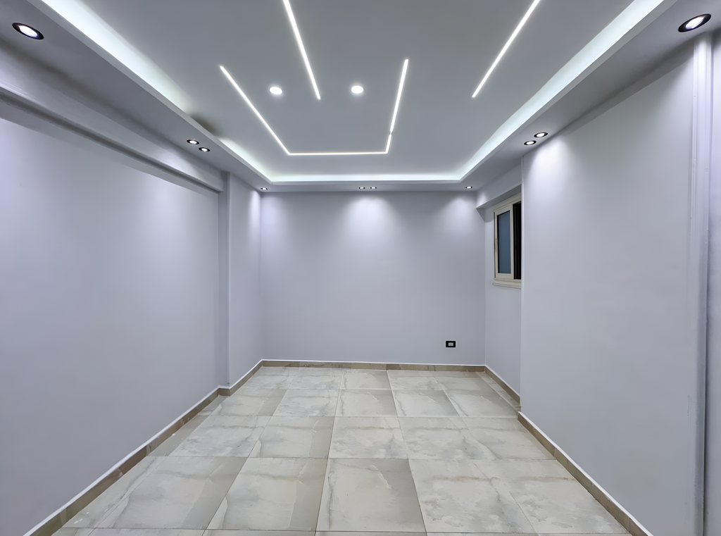 Distinctive Apartment for Sale in Sidi Bishr Bahri, Alexandria - Second Row from the Sea - Media 3