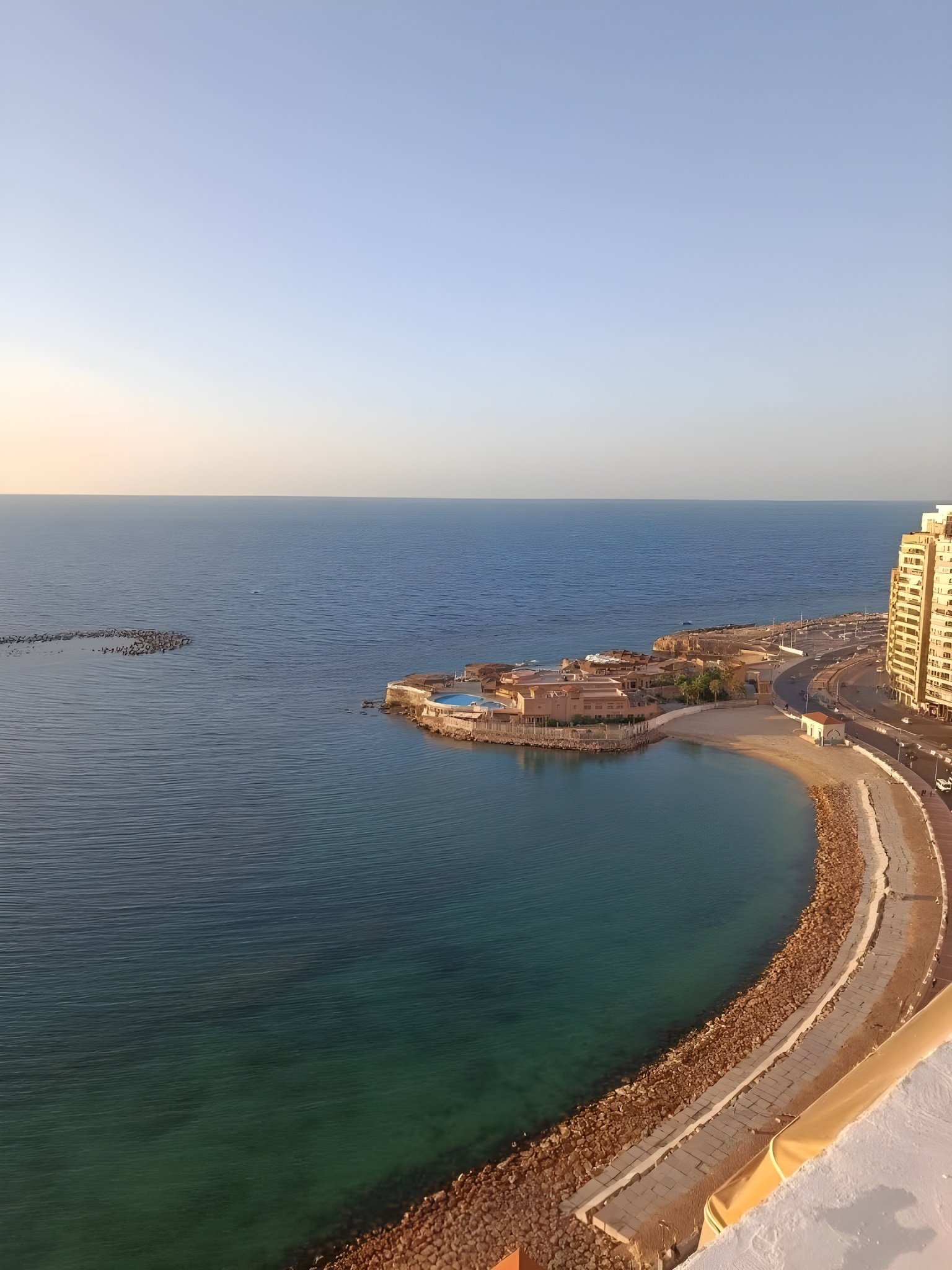 Villa  for Sale with Direct Sea View in Sidi Bishr, Alexandria - Media 3