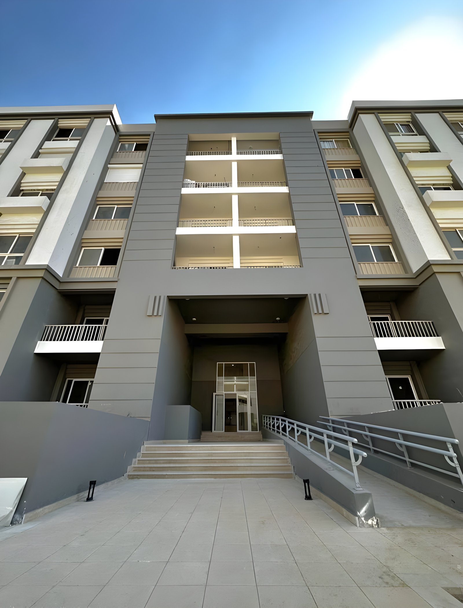 Fully Finished Apartment for Sale in Hyde Park Compound, New Cairo – Prime South 90 Street Location