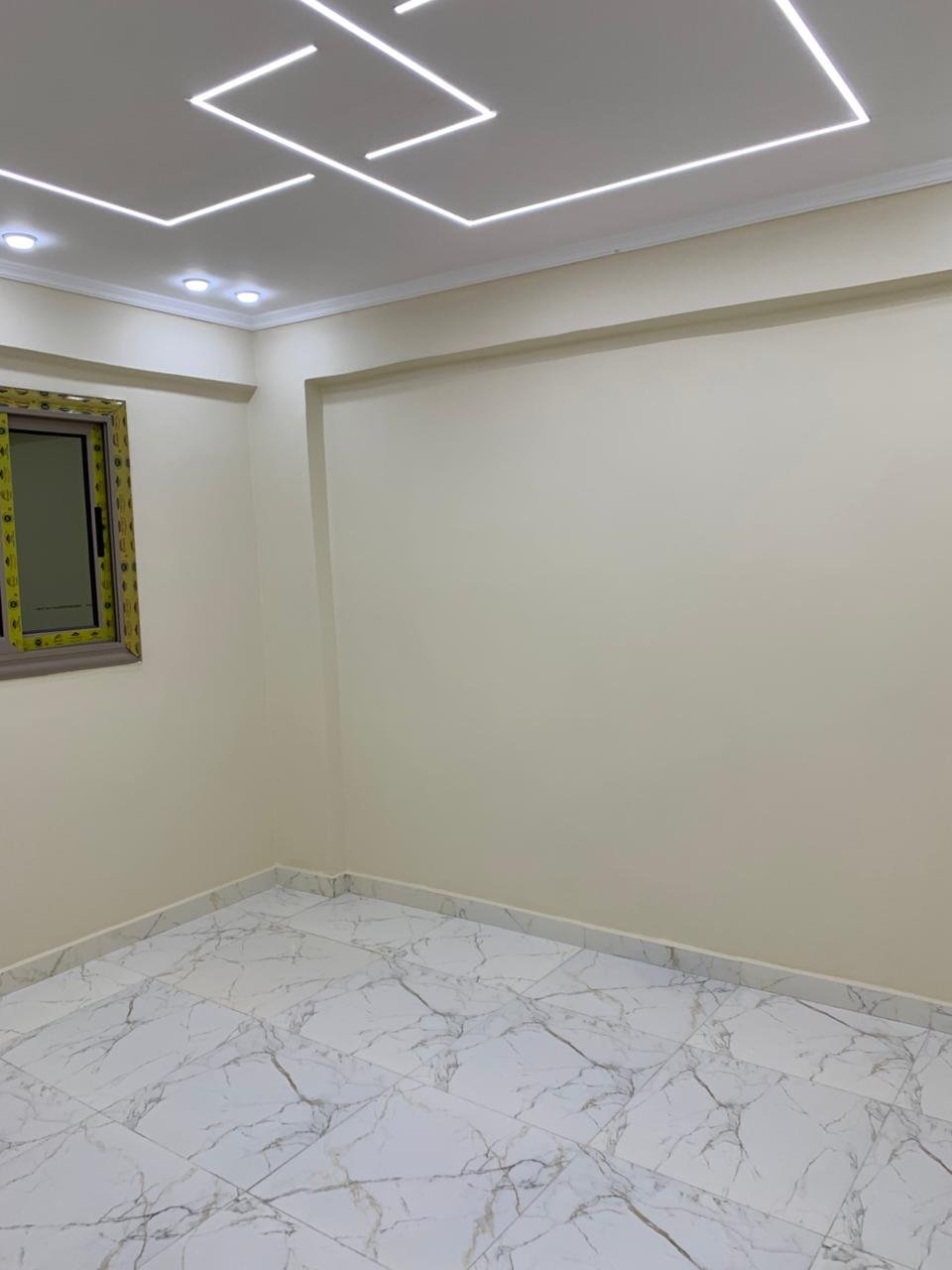 2-Bedroom Ultra Lux Apartment for Sale in Miami - Steps from Abdel Nasser St - Media 3