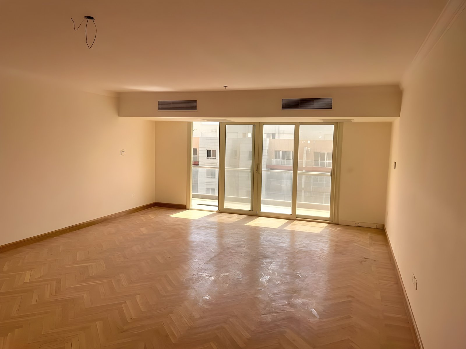 Fully Finished 4-Bedroom Penthouse – Promenade Residence by Wadi Degla, New Cairo - Media 3